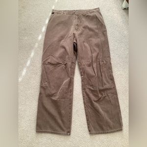 KUHL Mountain Outdoors Hiking Men’s Pants Size: 34x32” Color: Brown, 100% Cotton